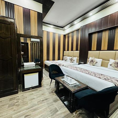 Hotel Radiance Delhi  Ngoại thất bức ảnh