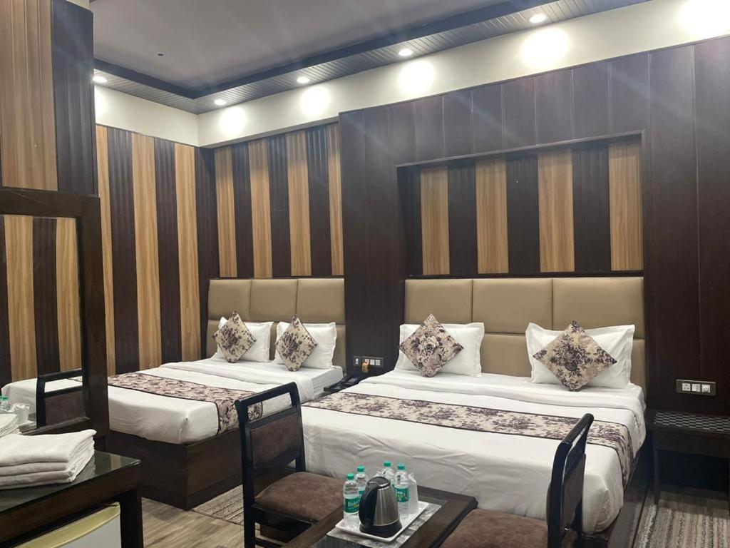 Hotel Radiance Delhi  Ngoại thất bức ảnh