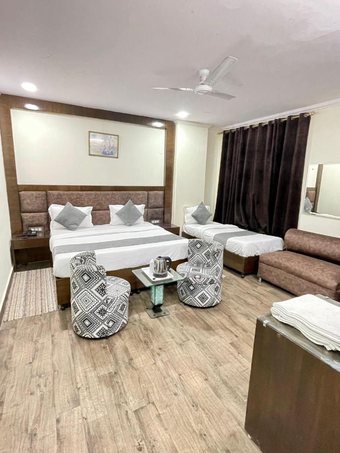 Hotel Radiance Delhi  Ngoại thất bức ảnh