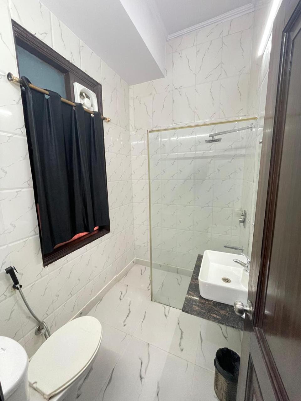 Hotel Radiance Delhi  Ngoại thất bức ảnh