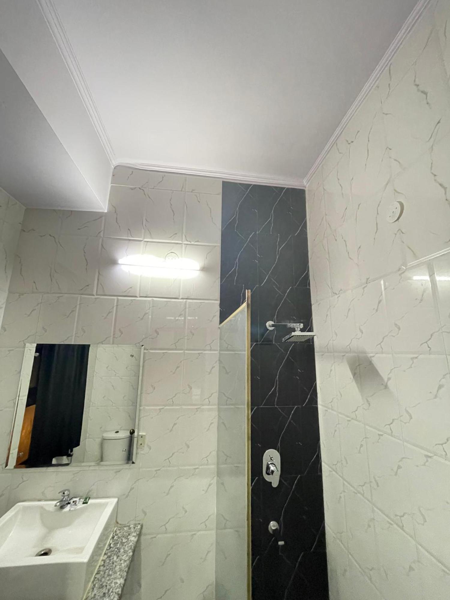 Hotel Radiance Delhi  Ngoại thất bức ảnh